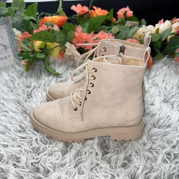 Tom’s Taupe Lace-Up Ankle Combat Boots, 7 - Picture 12 of 13